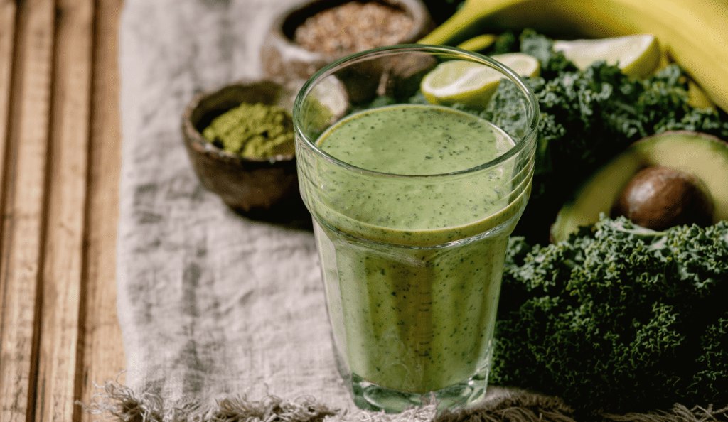 Smoothie, Leafy Greens to Your Diet